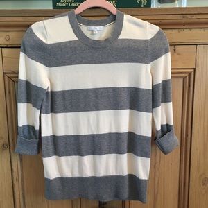 GAP sweater